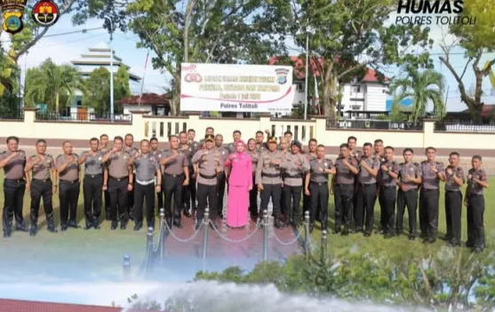 Kapolres Tolitoli Pimpin Upacara Kenaikan Pangkat Personel