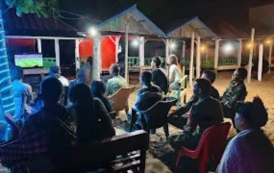 Nobar Piala Dunia 2026 Pererat Kebersamaan Koramil Galang dan Warga