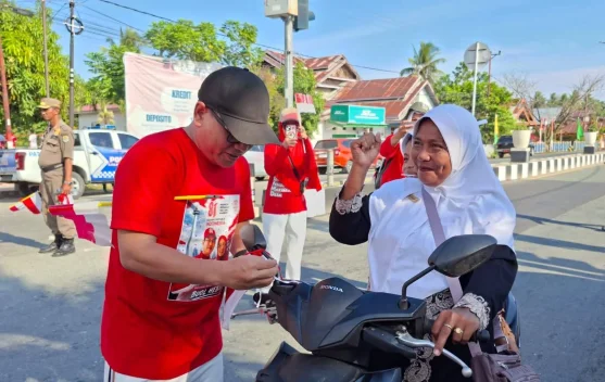 Pemkab Buol Canangkan Gerakan Pembagian Bendera Merah Putih