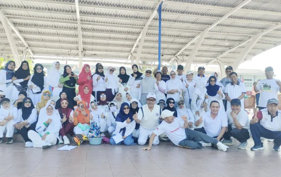Komunitas senam pernafasan melaksanakan perayaan Maulid nabi Muhammad Saw