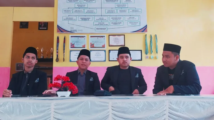 Mahasiswa Ar Rahmah Surabaya Mengabdi di Kota Tual