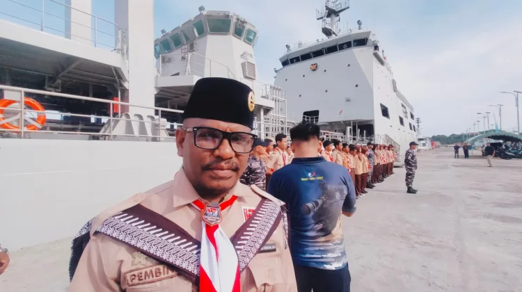 SMKN 1 Kota Tual Penuhi Undangan Lanal