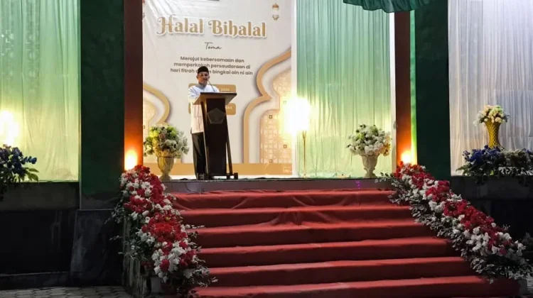 Bahu Membahu dalam Kerukunan di Desa Fiditan