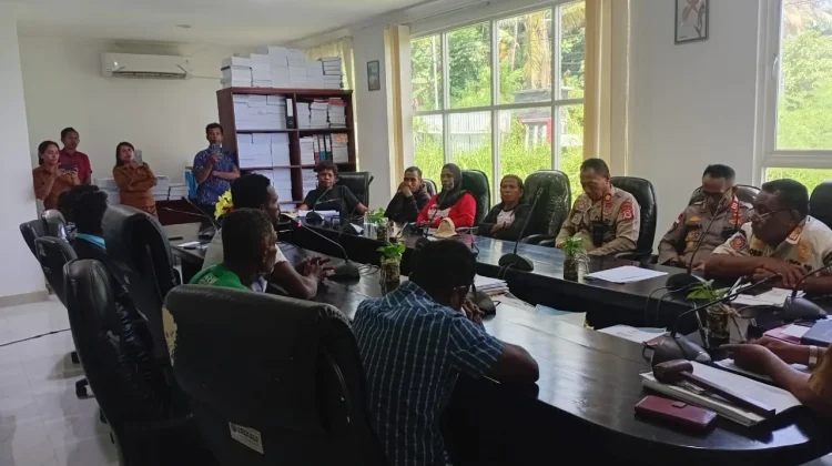DPRD Kepulauan Aru Siap Tindaklanjuti Aspirasi Penambang Pasir Dusun Marbali