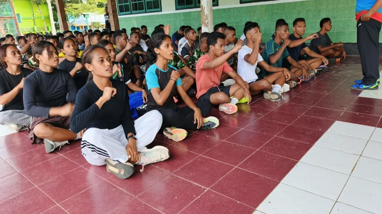 Bangkit Kejar Cita-cita jadi Kowad, Esterlita Rahawarin ikuti Bimbel Gratis!