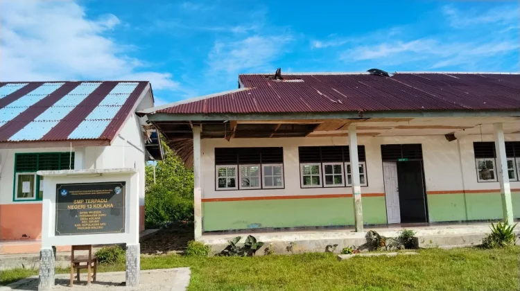 SMP Terpadu Negeri 13 Desa Kolaha Rusak dan Butuh Perhatian Pemerintah