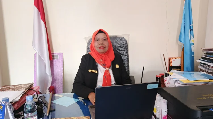 Keterbatasan Perangkat, SMP Negeri 2 Kota Tual Terapkan Tiga Sesi Ujian