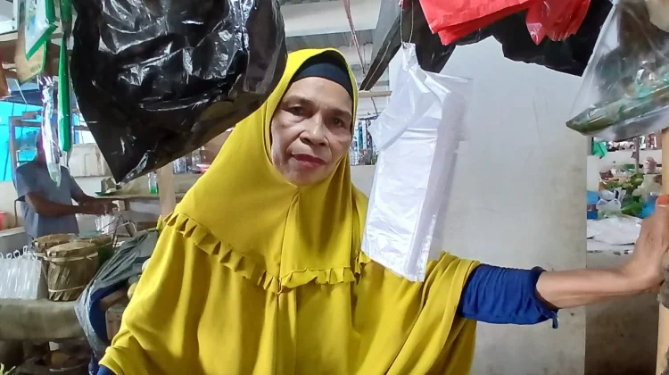 Harga Cabai dan Tomat di Pasar Maren Tual Masih Tinggi