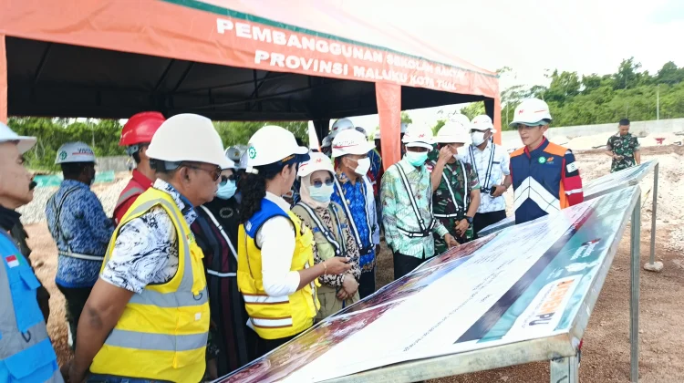 Pembangunan Dikebut 24 Jam dengan Sistem Tiga Shift