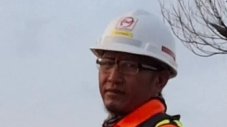 Mengejar Pengahasilan Lebih Besar untuk Mengejar Masa Depan Anak