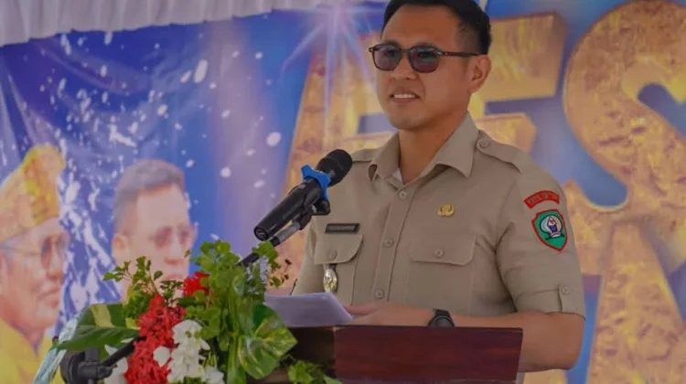 Wakil Bupati Maluku Tenggara Ajak ASN dan Masyarakat Bangga Pakai Batik Khas Kei