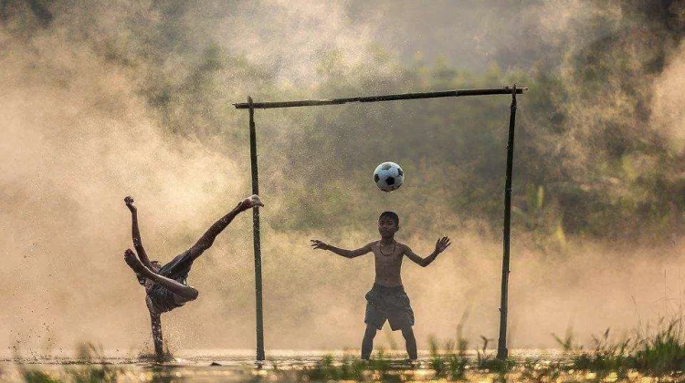 Mengenalnya Sejarah Bola hingga saat ini