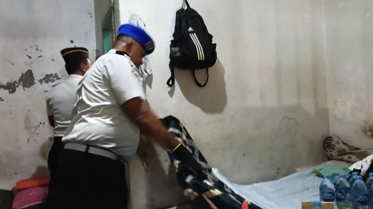 Komitmen Zero Halinar, Lapas Tual Sidak Kamar Warga Binaan