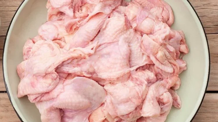 Bahaya Mengkonsumsi Kulit Ayam Secara Berlebihan