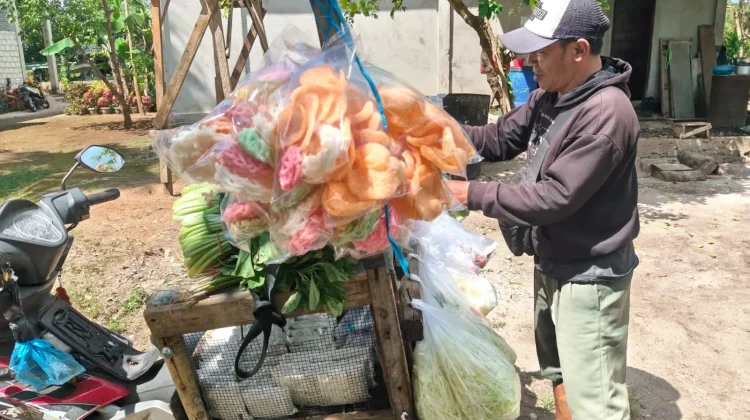 Harga Sembako Naik, Padagang Sayur Pantang Menyerah
