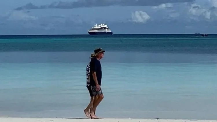 Pantai Ngurbloat, Keindahan Alam Maluku Tenggara yang Membuat Wisatawan Terpukau