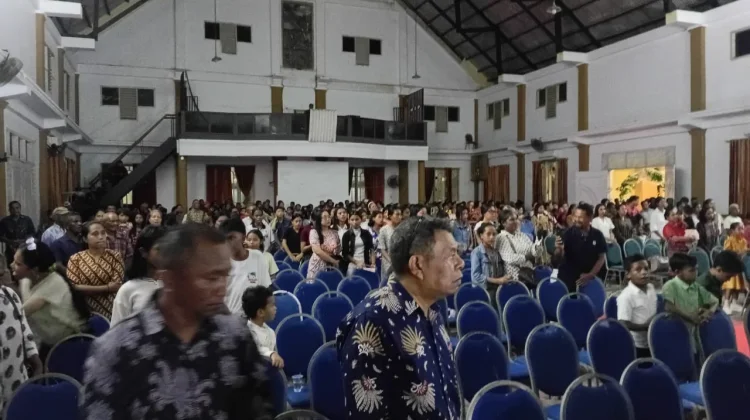 Puncak HUT Pelindung Santa Maria de Fatima Dobo Berlangsung Khidmat dan Meriah