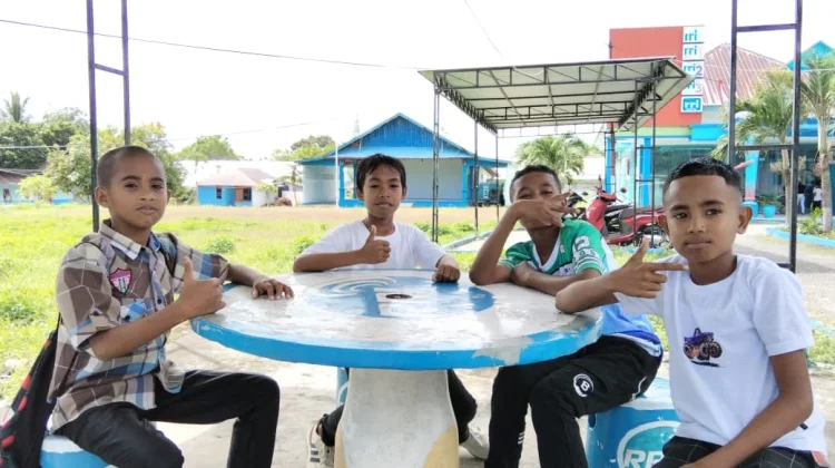 Bangga Mengisi Acara Ruang Rohani di RRI Tual