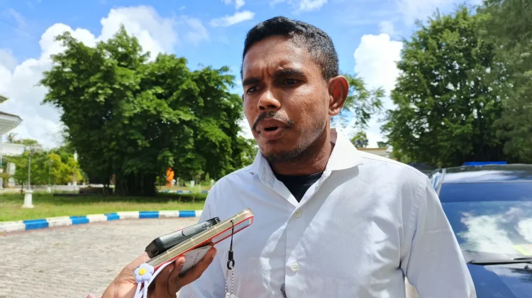 Audiensi SEMMPAT dan Pejabat Ohoi Tam Ngurhir Bahas Kepala SDN25 Kota Tual