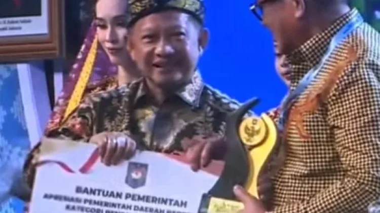 Maluku Tenggara Sabet Penghargaan Penanggulangan Inflasi