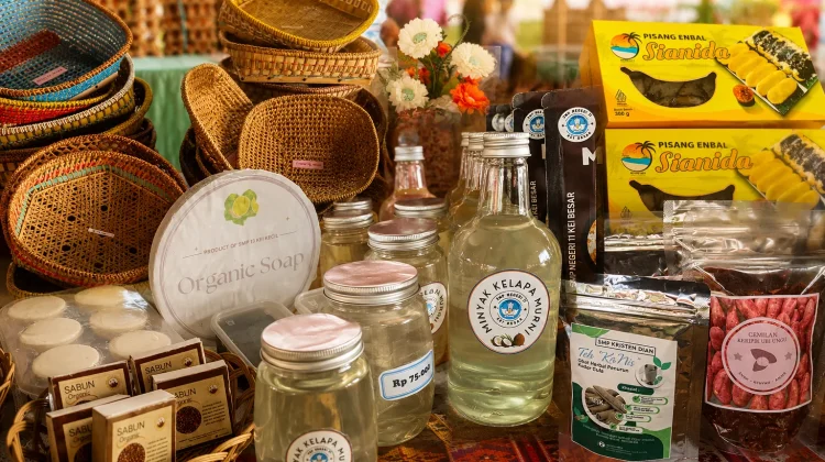 Pemkab Maluku Tenggara Dorong Pelaku Ekonomi Kreatif Urus HAKI Produk Lokal