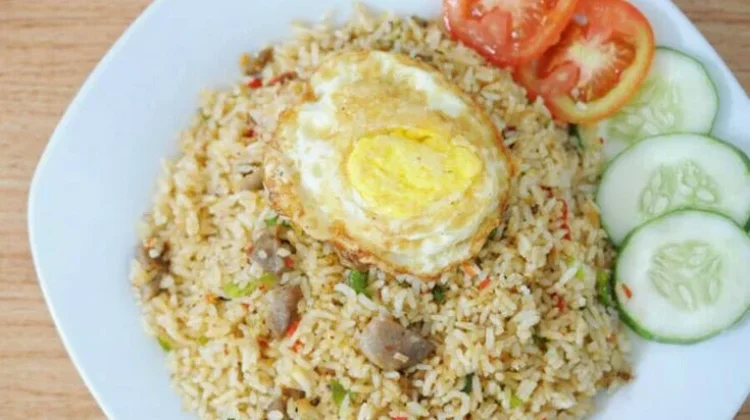 Nasi Goreng Kampung, Mudah dan Cepat Dibuat
