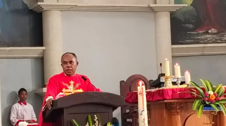 Pesta Turunnya Roh Kudus  Mengawali  Lahirnya  Gereja