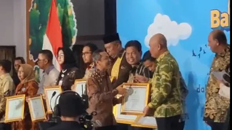 Kepulauan Aru Raih Penghargaan Revitalisasi Bahasa Daerah di FTBIN 2026