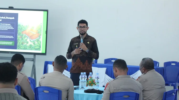 SMAN 5 Tual Perkuat Program Sekolah Adiwiyata Bersama Polres Tual