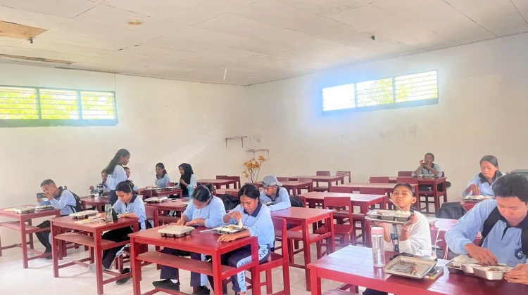 MBG 5 Hari, SPPG Ohoijang-Watdek Tetap Layani 6 Hari lewat Paket Khusus