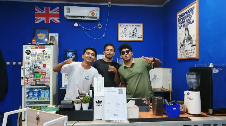 Kopi Aren hingga Kopi Pandan Jadi Favorit Anak Muda di Sajak Cafe