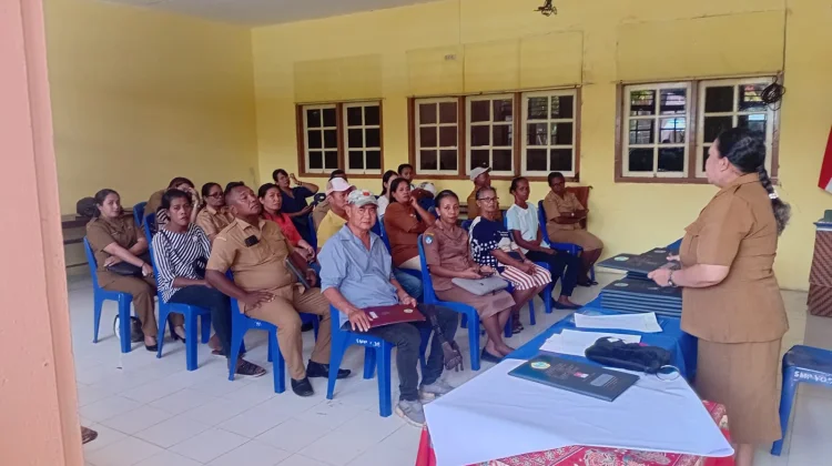 SMP Yos Sudarso Dobo Gelar Pembagian Laporan Pendidikan Tahun Ajaran 2025/2026