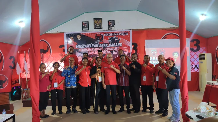 PDIP Maluku Banggakan Perempuan Aru, Peni Loy dan Mercy Barends