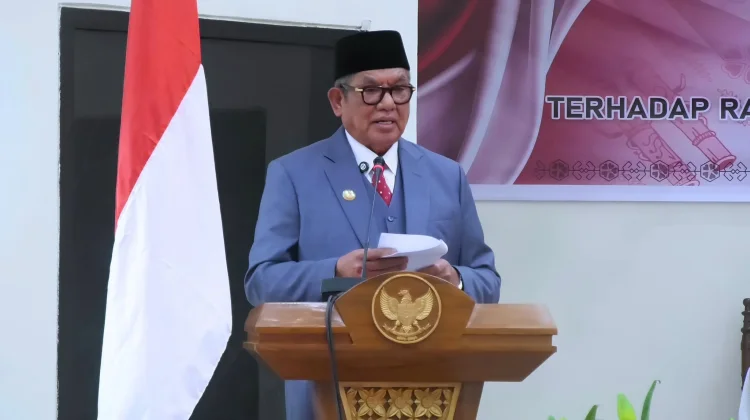Bupati Malra Paparkan Realisasi Pendapatan APBD 2025 di DPRD