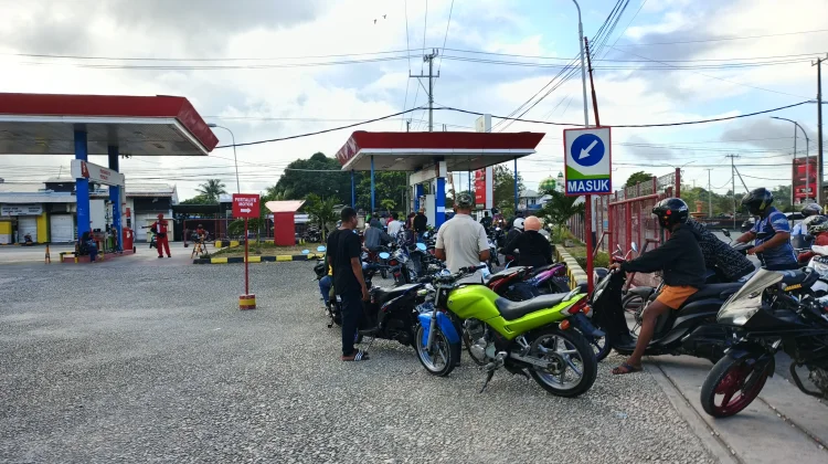SPBU Kota Tual Himbau Masyarakat Gunakan STNK Pembelian BBM Subsidi