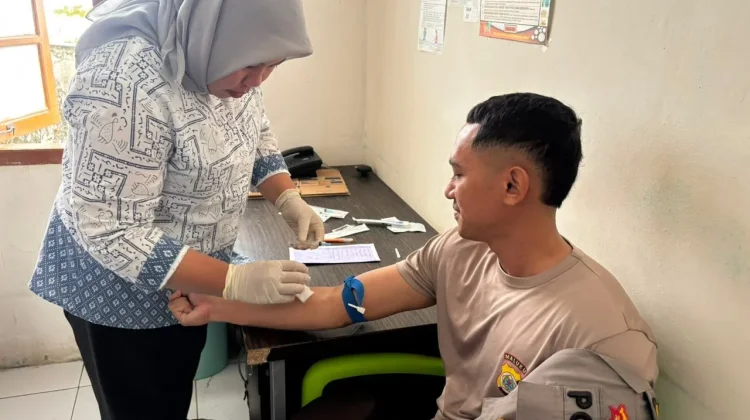 Hari Bhayangkara Ke-80, Polres Tual Gelar Bakti Kesehatan Donor Darah