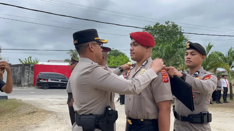 Sebanyak 56 Personil Polres Malra Naik Pangkat dan Terima Piagam Penghargaan