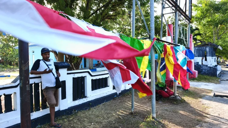 Jual Bendera Piala Dunia usai, Gibran Siapkan Bendera Merah Putih jelang Agustus