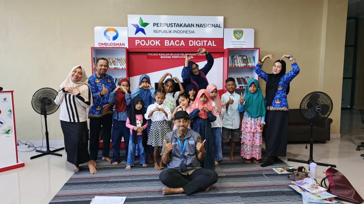 Eksisnya Gadget dan AI, Buku Tetap Menjadi Sumber Informasi yang Valid
