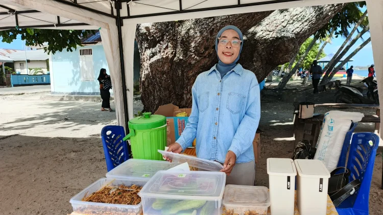 Kemasan Alami dan Cita Rasa Pedas Jadi Andalan Nasi Bakar Hanjum