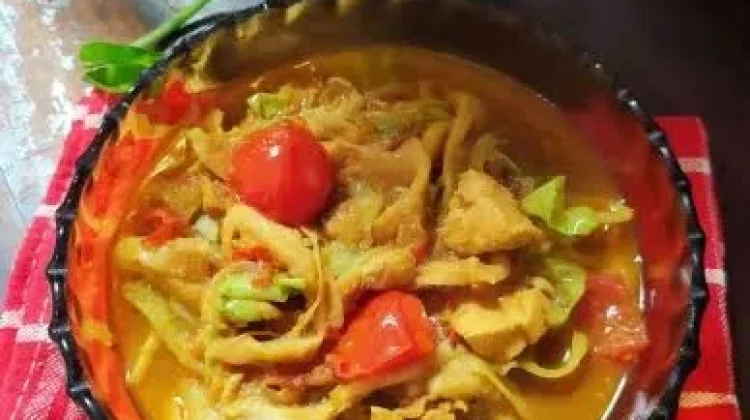 Tongseng ayam jamur,menu makan siang yang menyehatkan