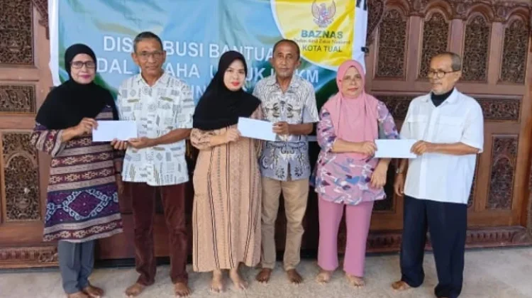 BAZNAS Kota Tual Salurkan Bantuan Modal Usaha Kepada Pelaku UMKM