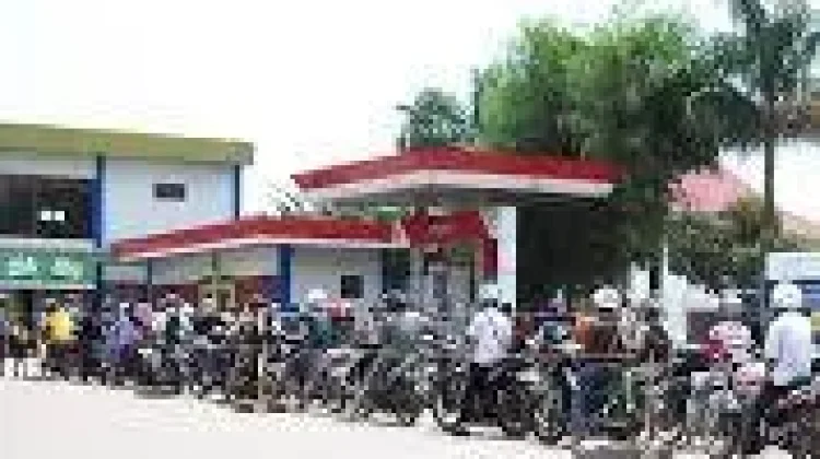 Antrean BBM hingga Mengganggu Arus Lalu lintas