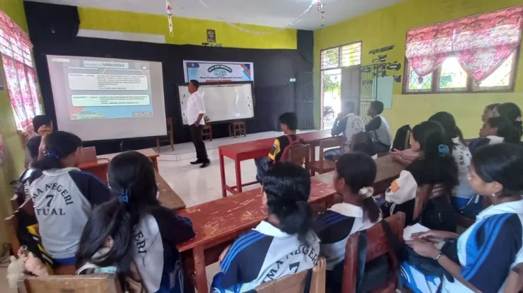 Sat Resnarkoba Polres Tual Gelar Penyuluhan Anti Narkotika dan Miras untuk Siswa