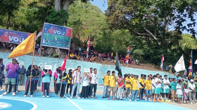 Bupati Malra Dorong Sportivitas dan UMKM Melalui Turnamen Voli Antar-Ohoi