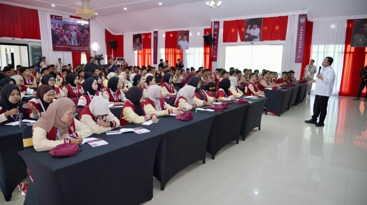 Menteri Nusron Ajak Mahasiswa Perkuat Nasionalisme Hadapi Tantangan Global