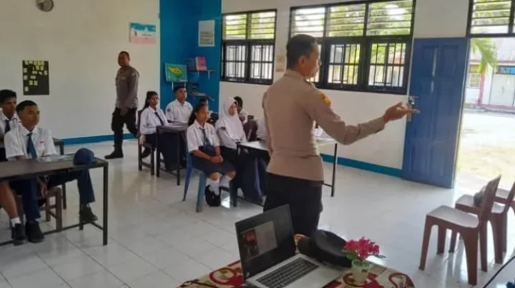 Polisi Mengajar: Edukasi Bijak Bermedia Sosial Bagi Pelajar
