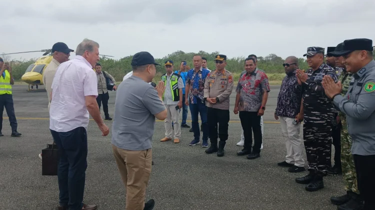 Haji Isam Survei Lokasi Investasi di Aru Selatan, Disambut Forkopimda