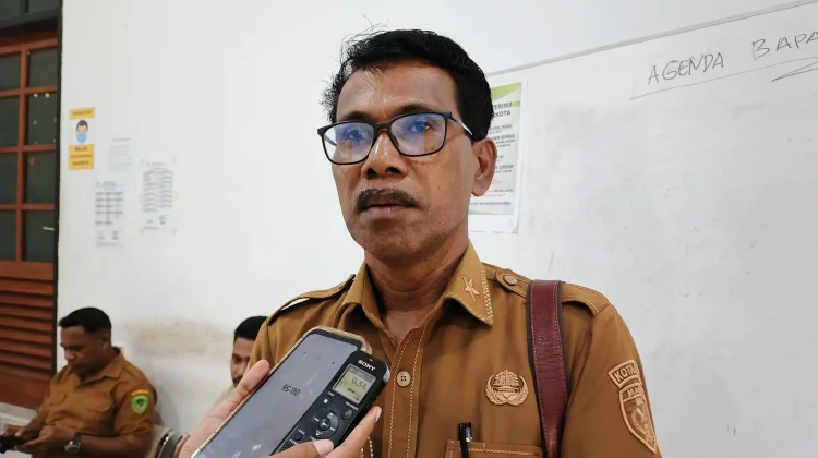 Disdikbud Kota Tual Akui Hampir Seluruh Sekolah Masih Kekurangan Guru