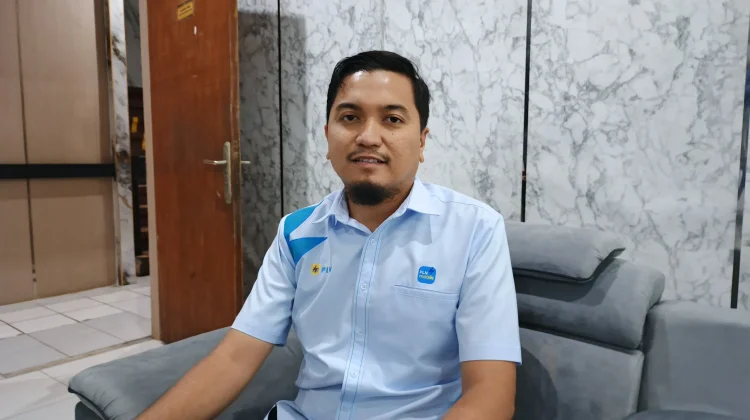 Peserta Khitanan Massal PLN UP3 Tual Dapat Sertifikat dan Bingkisan
